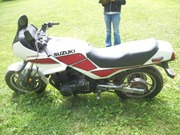 85 Suzuki GS 700 ES